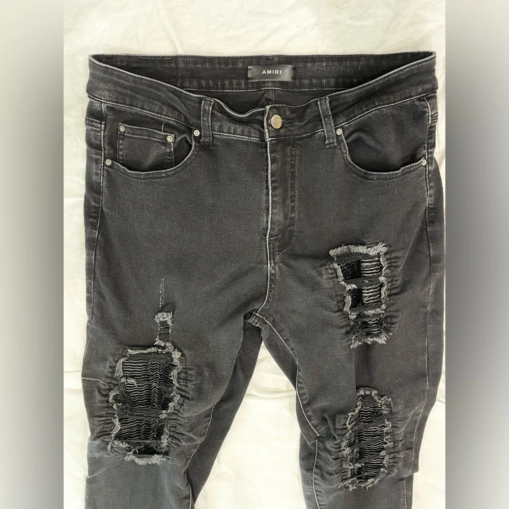 Mens AMIRI MX1Leather Patch Ripped Skinny Jeans Size 34
